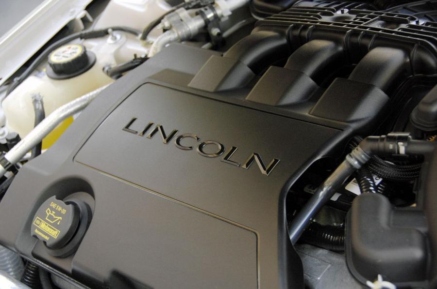  Lincoln MKZ 2010 года  (фото 65 из 211)